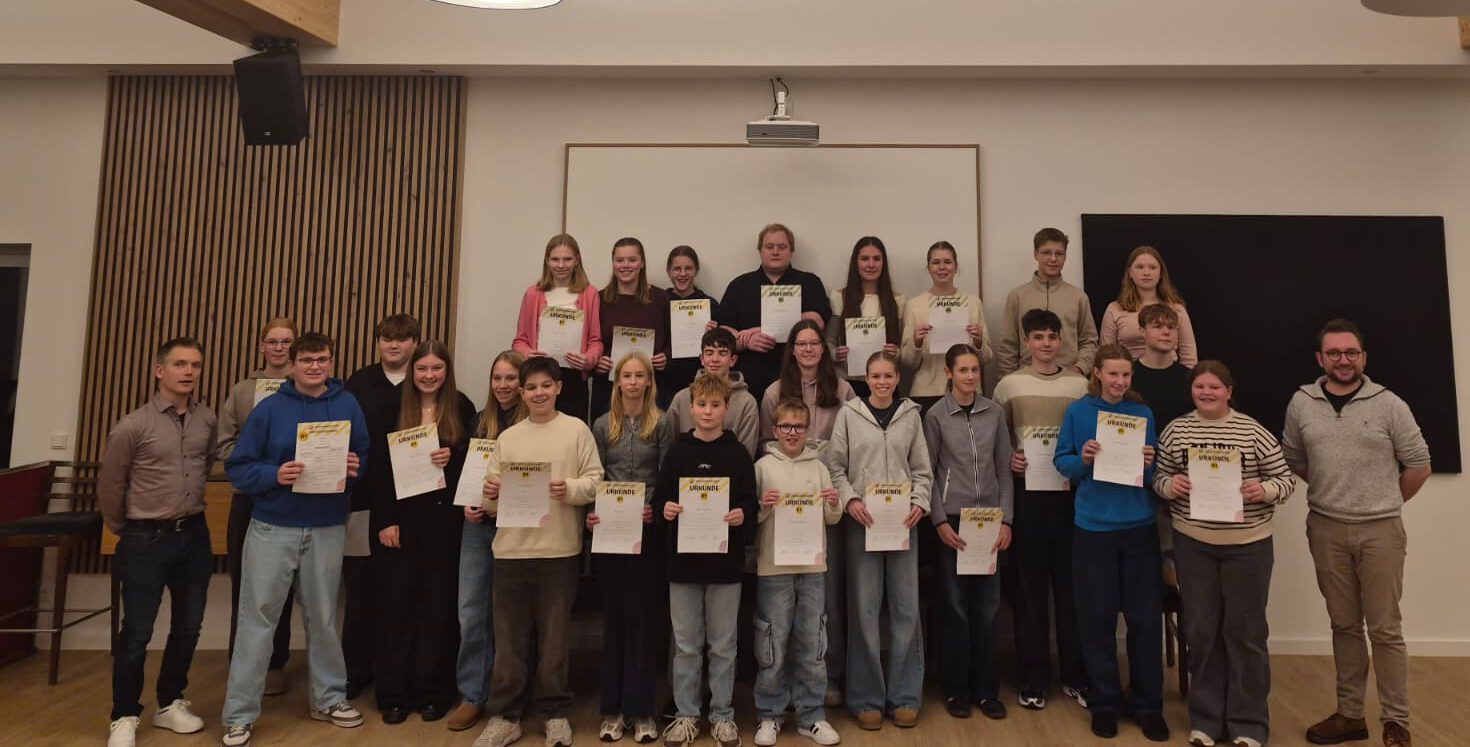 Nachwuchs besteht Prüfungen